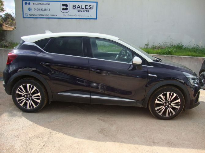 CAPTUR E TECH PLUG IN  160 CH INITIALE PARIS 
