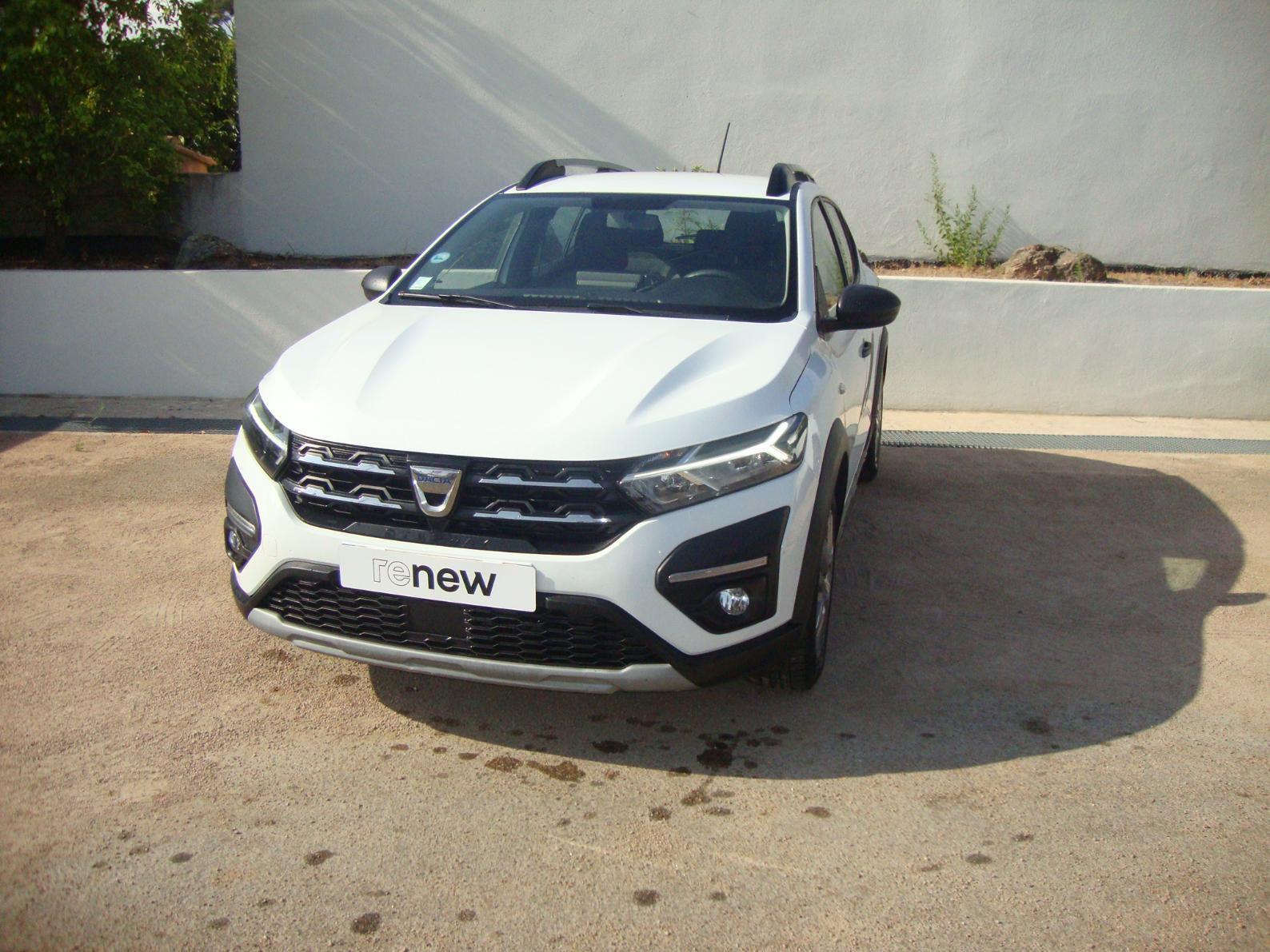 DACIA SANDERO TCe 90 - 22 Stepway Essentiel 