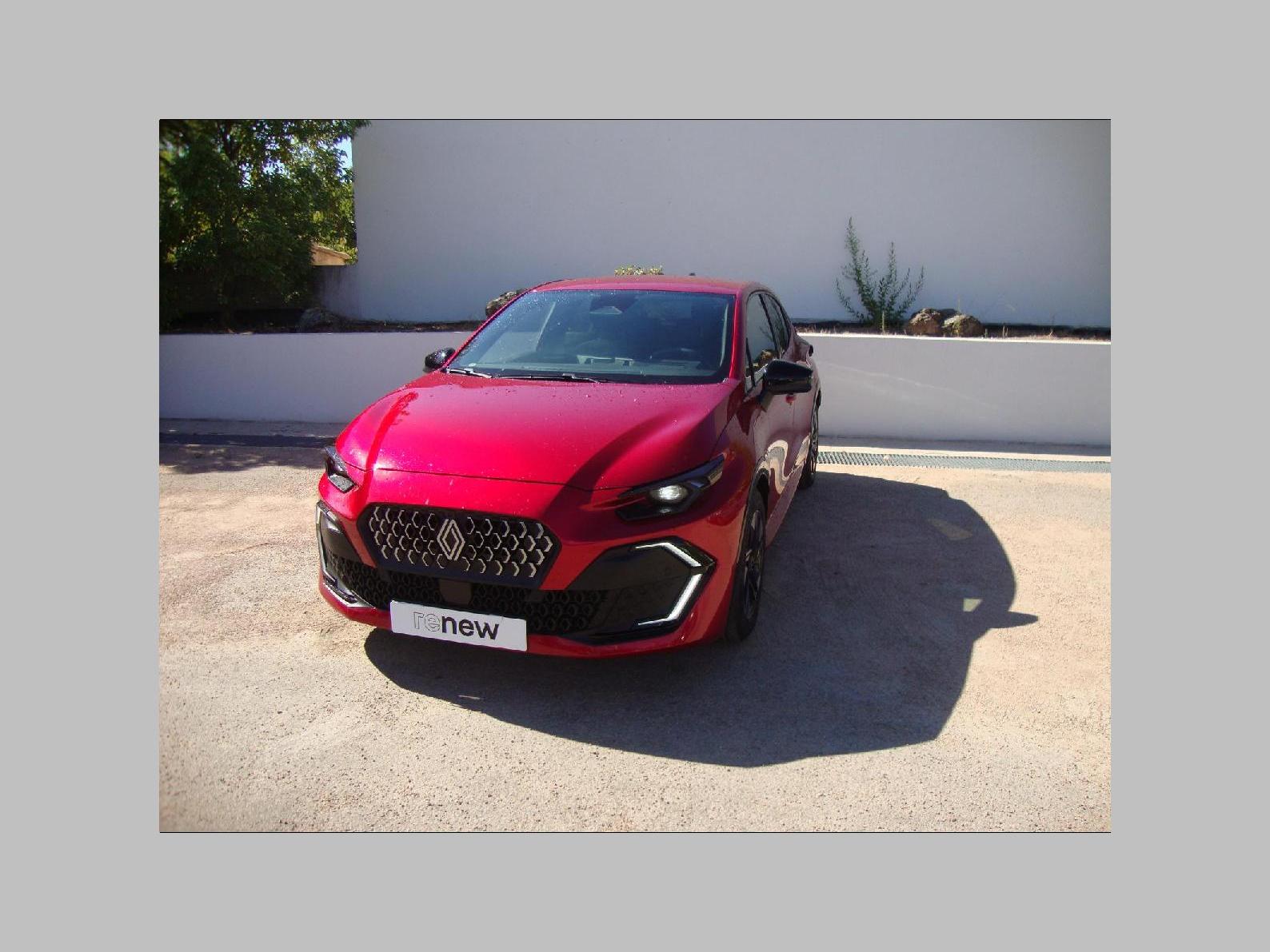 RENAULT CLIO VI TECHNO FULL HYBRID E-TECH 160CH 