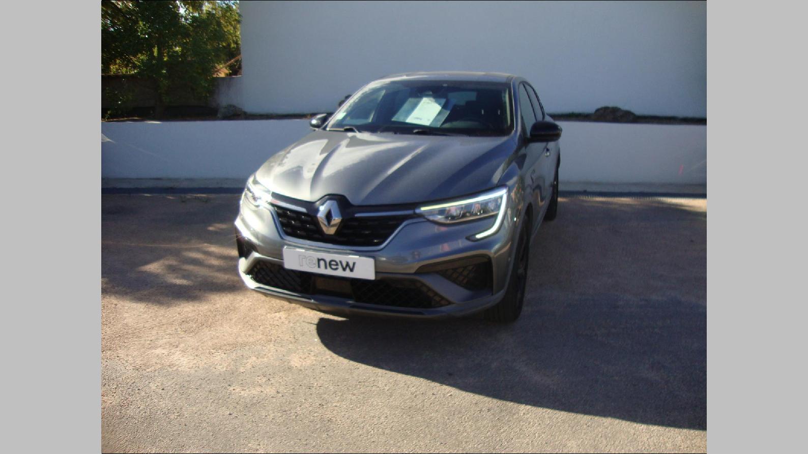 RENAULT ARKANA E-Tech 145 - 21B R.S. Line 